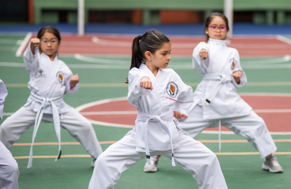 TAekwondoínes de primaria del Colegio Greenland