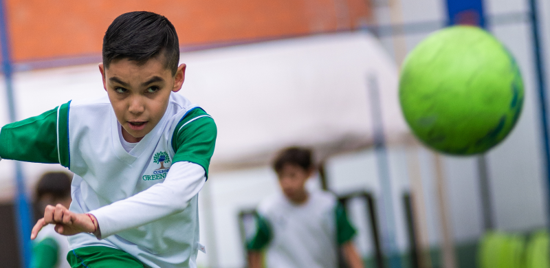 Alumno futbolista de Colegio Greenland